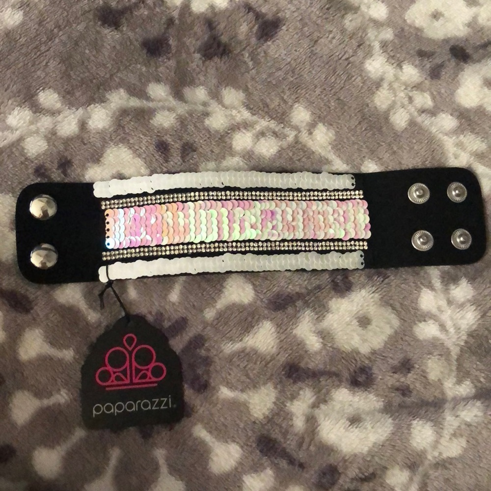 Paparazzi cuff bracelet